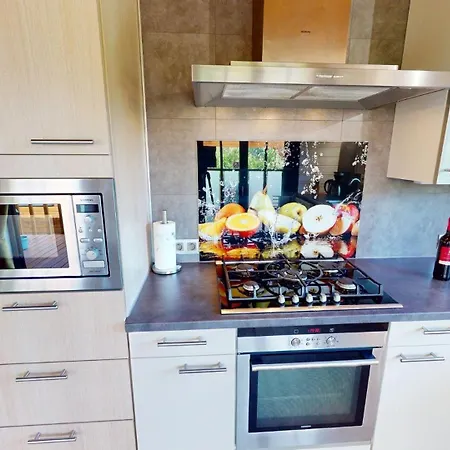 Vakantiehuis Durbuy, Serenae Chalet, Sauna, Accessible