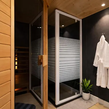 Durbuy, Serenae Chalet, Air Conditionne,sauna, Pmr, Garage Pour Velos Et Motos Prázdninový dům *