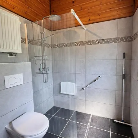 Prázdninový dům Durbuy, Serenae Chalet, Air Conditionne,sauna, Pmr, Garage Pour Velos Et Motos