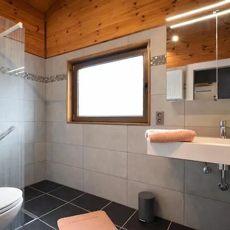 Durbuy, Serenae Chalet, Air Conditionne,sauna, Pmr, Garage Pour Velos Et Motos